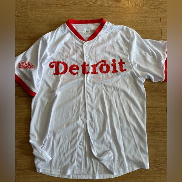 Large Detroit Red Wings baseball jersey - Picture 1 of 4